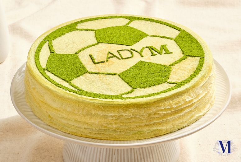 Lady M&reg; World Soccer Green Tea Mille Cr&ecirc;pes